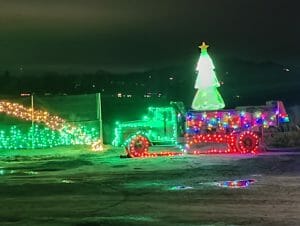 Tractor Christmas Display Fort Vannoy Farms